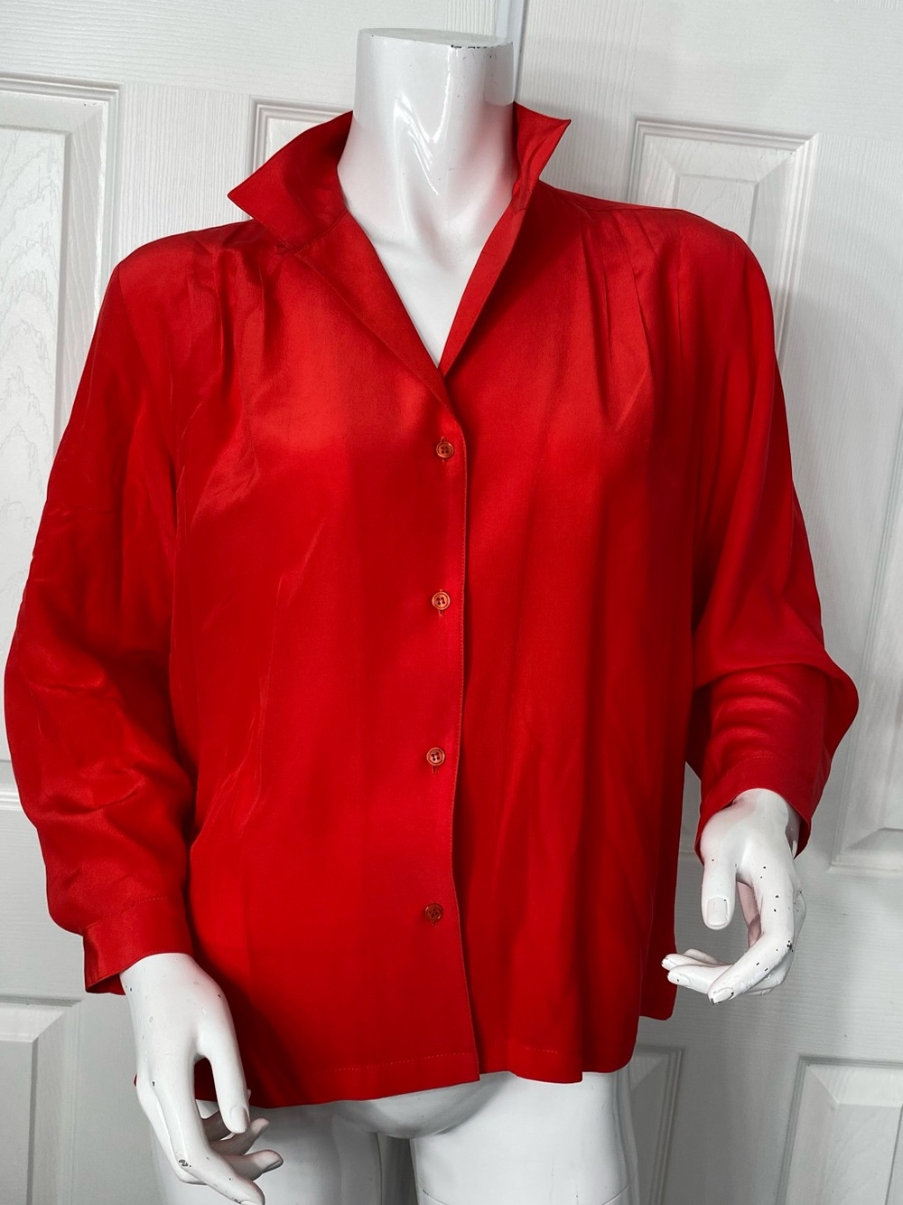 💯Silk Women's Vibrant Red Button-Down Blouse
